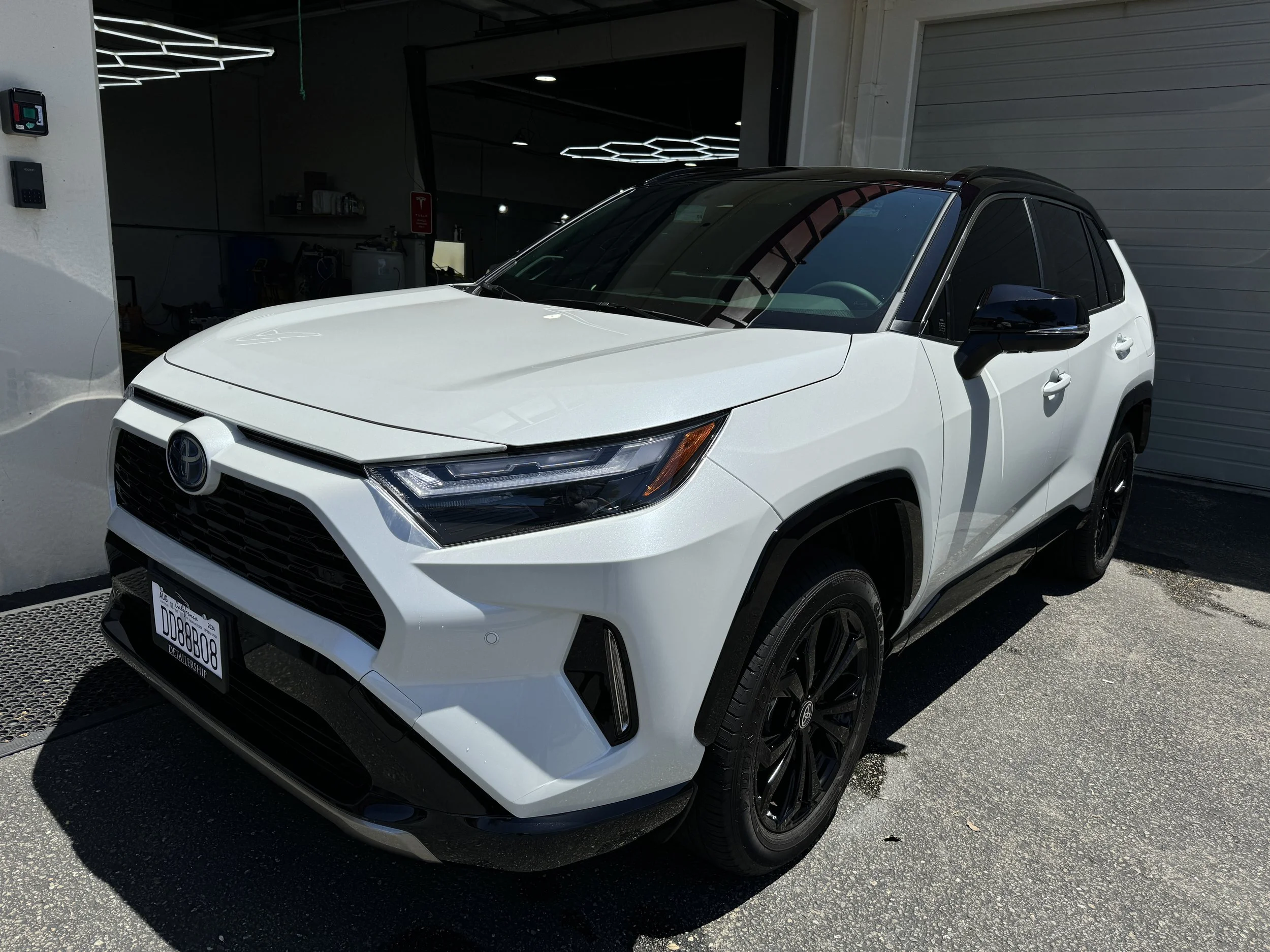 2024 Toyota RAV4 (Wind Chill Pearl) — DETAILERSHIP™